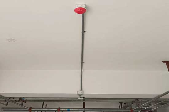 �������ϵ�y�C�ϲ��������󾯾�·�ľ����x��