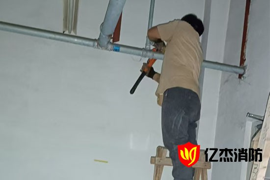 ����������ܸ������M��ôӋ��